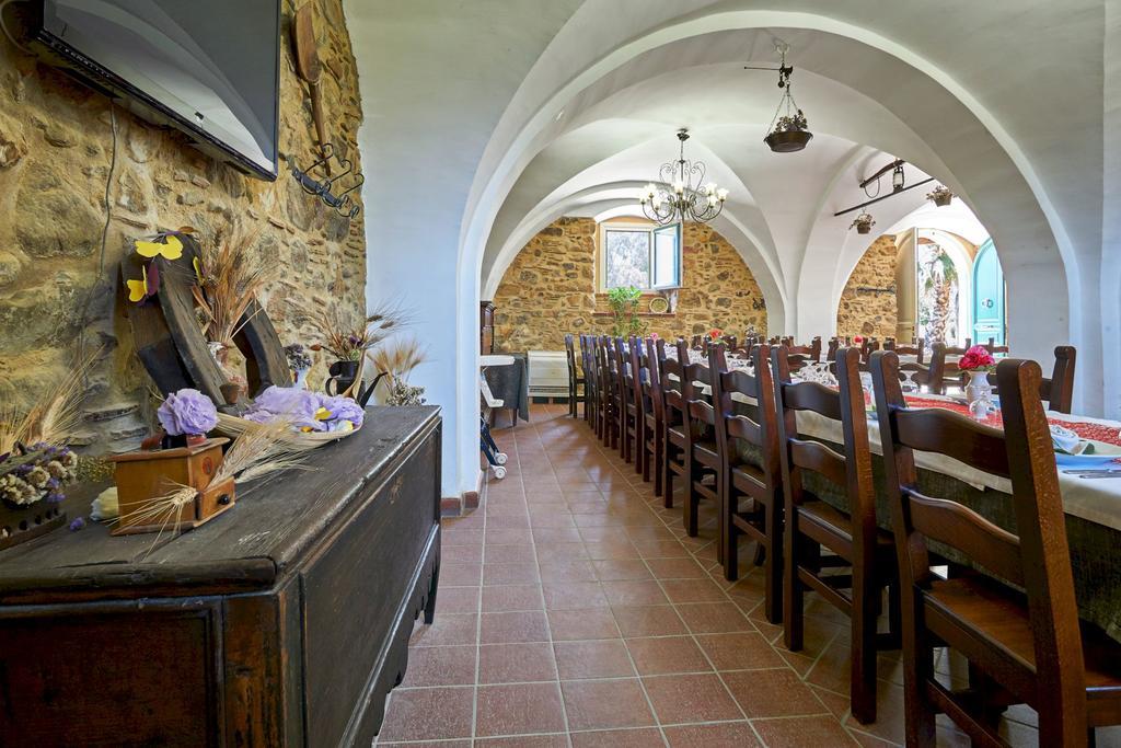 Agriturismo Conte Ruggero Centuripe Exterior foto