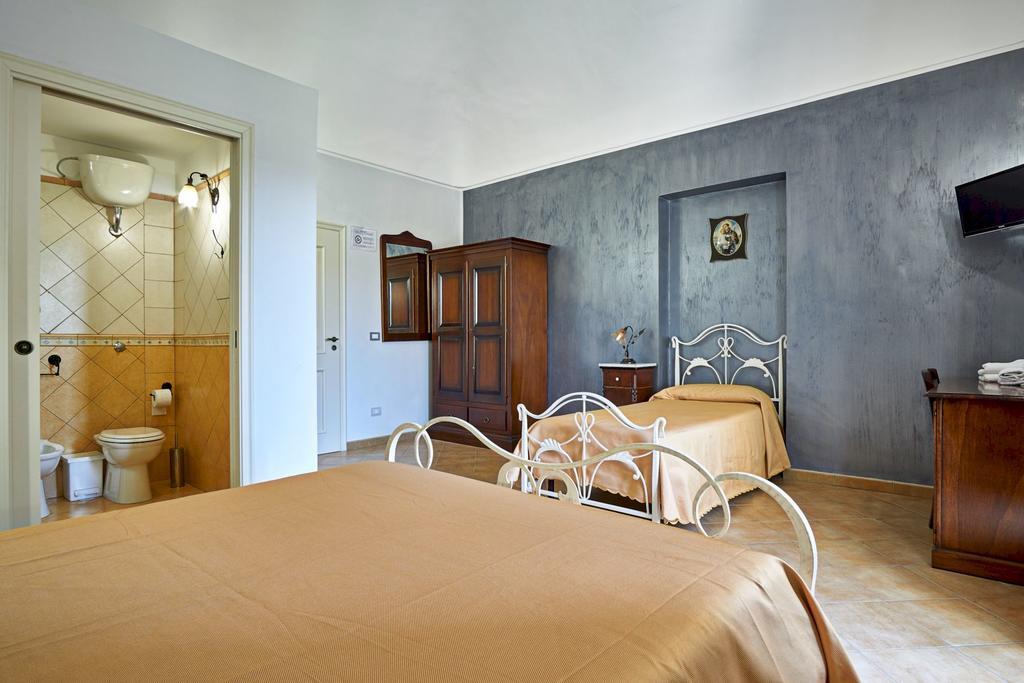 Agriturismo Conte Ruggero Centuripe Exterior foto
