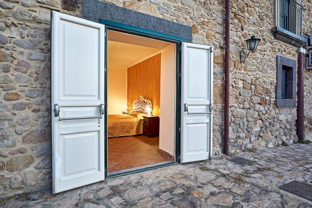 Agriturismo Conte Ruggero Centuripe Exterior foto