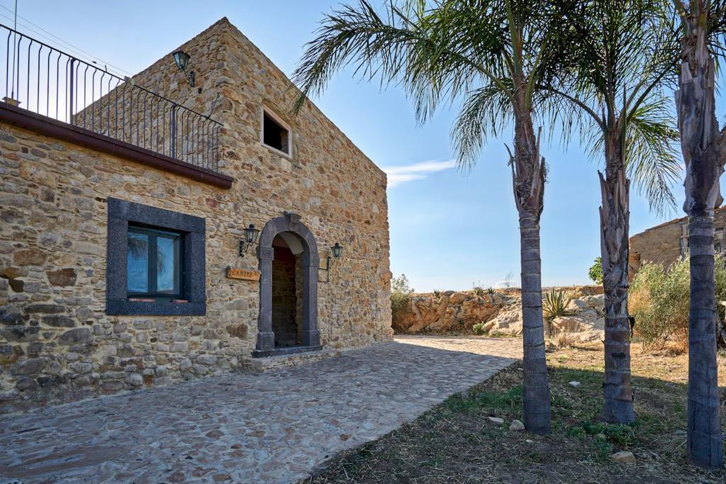 Agriturismo Conte Ruggero Centuripe Exterior foto